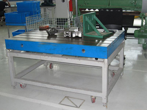 亚晟专业生产HT200-300铆焊平台