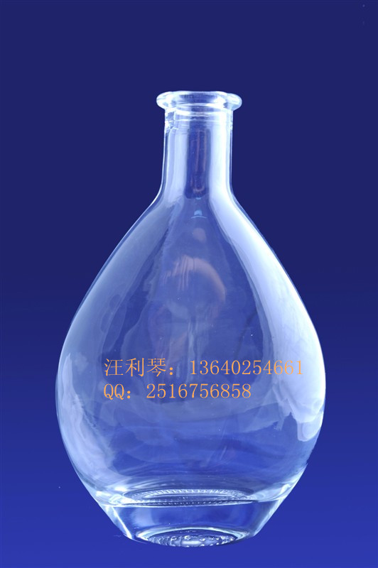 广州工厂供应750ml高档玻璃酒瓶 精白料玻璃酒瓶